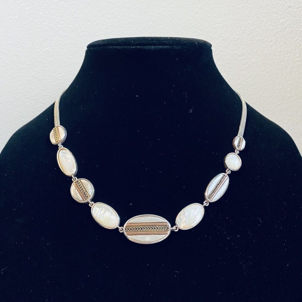 Liz Claiborne Necklace Silver Tone Enamel 16" +2" Extender Lobster Clasp